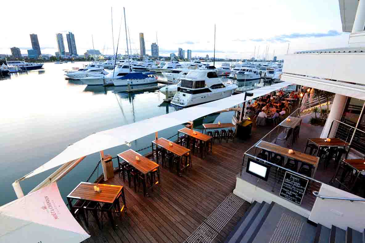 Glass Dining & Lounge <br/>Best Waterfront Restaurants